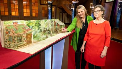 Kunst + Krempel: Märchenhafter Flohmarktfund · Spielzeug und mehr