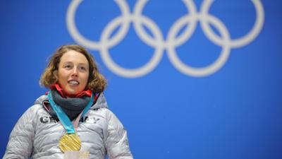 Laura Dahlmeier: · Sturm auf den Biathlon-Gipfel Laura Dahlmeier: · Sturm auf den Biathlon-Gipfel