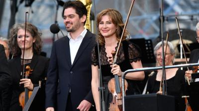 Lisa Batiashvili und die Münchner Philharmoniker bei Klassik am Odeonsplatz: Ludwig van Beethoven: Violinkonzert D-Dur