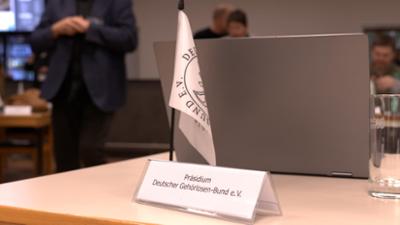 Sehen statt Hören: Die DGB-Bundesversammlung 2025 und Visual Vernacular Sehen statt Hören: Die DGB-Bundesversammlung 2025 und Visual Vernacular