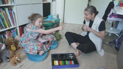 Sehen statt Hören: Sprachdeprivation · Wenn Kindern die Sprache fehlt Sehen statt Hören: Sprachdeprivation · Wenn Kindern die Sprache fehlt