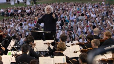 Singen mit Sir Simon - viele Chöre, ein Orchester