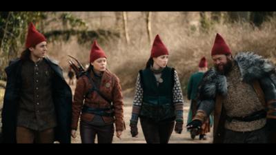 Tinka und die Königsspiele: Tag 11 · 37 1/2 Hühner (S02/E11)