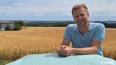 Unser Land: Ein Landwirt macht Urlaub, Kinderarbeit und mehr
