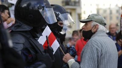 alpha-demokratie: Belarus: Diktator unter Druck