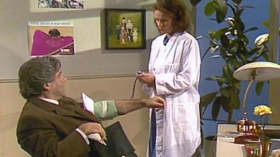 Bon Courage: Folge 16/39: Présent Progressif, Verb "croire" (glauben) Bon Courage: Folge 16/39: Présent Progressif, Verb "croire" (glauben)
