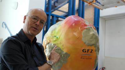 SMS - Schwanke meets Science: Das Gewicht der Erde