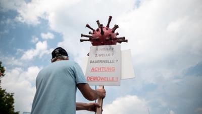 Tagesgespräch: Verbieten, einschränken oder zulassen: Wie soll man mit Demos gegen Corona-Maßnahmen umgehen?
