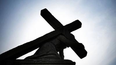 Tagesgespräch: Himmel hilf! Wie schafft die katholische Kirche einen Neuanfang?