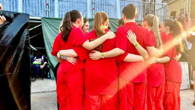 My Move 3 - Tanz deines Lebens (20/20): Folge 20: Ein Traum geht in Erfüllung - das große Finale mit MYLE (S03/E20) My Move 3 - Tanz deines Lebens (20/20): Folge 20: Ein Traum geht in Erfüllung - das große Finale mit MYLE (S03/E20)