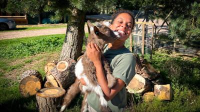 Pia und die wilde Natur: Wer schnuckelt in der Heide?