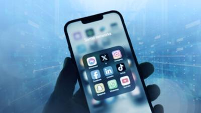 Presseclub: Tolerieren, regulieren oder verbieten: Wie umgehen mit Social Media?