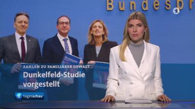 Tagesschau: 00:08 Uhr,