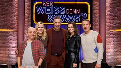 Wer weiß denn sowas?: Stephanie Müller-Spirra und Laura Wontorra