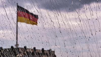 Wirtschaft vor acht: Menschen bangen um finanzielle Situation
