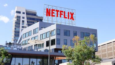 Wirtschaft vor acht: Netflix schluckt Hollywood – werden Abos jetzt billiger?