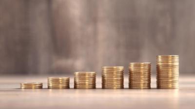 Wirtschaft vor acht: Kraftstoffe und Heizöl deutlich teurer – Inflation zieht an