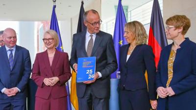 Wirtschaft vor acht: Wirtschaftsweise monieren Verschiebebahnhof