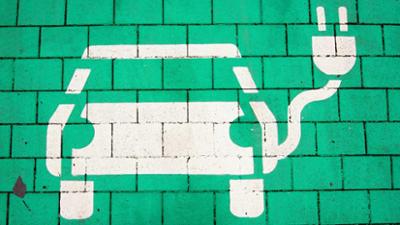 Wirtschaft vor acht: Der E-Autoboom, der keiner ist Wirtschaft vor acht: Der E-Autoboom, der keiner ist
