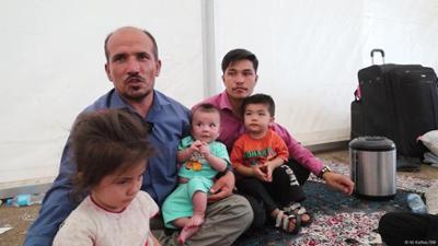 Afghanen aus dem Iran kehren heim