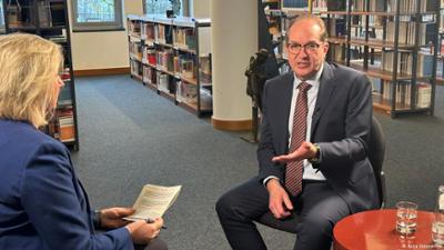 Dobrindt zur Migrationspolitik: "Mein Kurs ist knallhart"