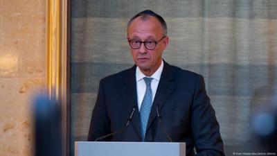 Münchner Synagoge wiedereröffnet: Merz sichtlich ergriffen