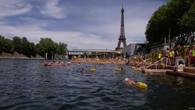Paris: Die Seine wird zum Freibad Paris: Die Seine wird zum Freibad