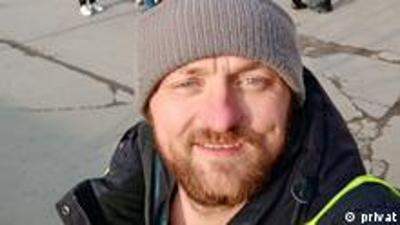 Raus aus Mariupol - Mychailos Fahrt durch den Krieg Raus aus Mariupol - Mychailos Fahrt durch den Krieg