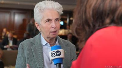 Strack-Zimmermann: "Vergiftete Liebeserklärung an Europa"