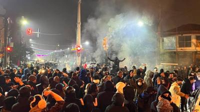 Trotz Dutzenden Toten: Menschen im Iran protestieren weiter