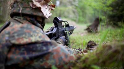 Wie die Bundeswehr wieder groß werden will Wie die Bundeswehr wieder groß werden will