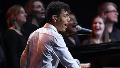 Wie lockt Louis Philippson junge Leute in Klassikkonzerte?