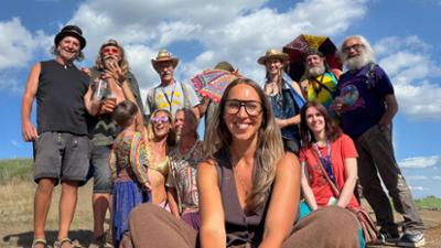 7 Tage … Hippie-Festival