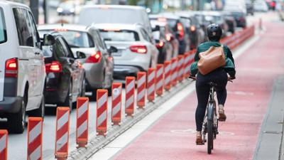 alles wissen: Aus für das Auto - wie kann die Verkehrswende gelingen? alles wissen: Aus für das Auto - wie kann die Verkehrswende gelingen?