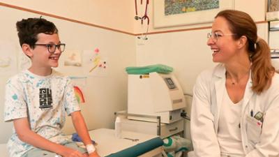 Die Gesundmacher: Empathie und Expertise in der Kinderchirurgie