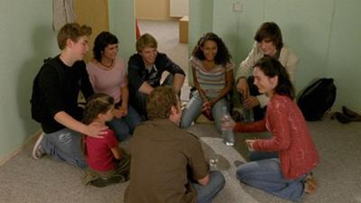 Die Stein: Folge 1: Herz über Kopf (S01/E01) Die Stein: Folge 1: Herz über Kopf (S01/E01)