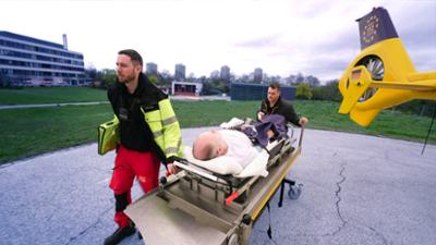 Die Unfallklinik: Folge 2: Hand an der Kreissäge verletzt (S01/E02) Die Unfallklinik: Folge 2: Hand an der Kreissäge verletzt (S01/E02)