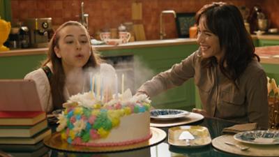 Home Sweet Rome!: Happy Birthday, Lucy! (S01/E12)