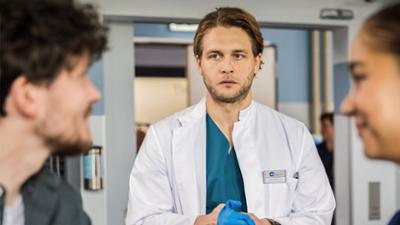 In aller Freundschaft - Die jungen Ärzte: Folge 453: Tom? (S11/E33)