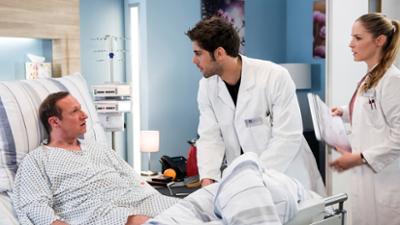 In aller Freundschaft - Die jungen Ärzte: Folge 66: Verrat (S02/E24)