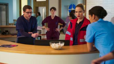 In aller Freundschaft - Die jungen Ärzte: Folge 108: Mit Leib und Seele (S03/E24)