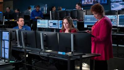 9-1-1 Notruf L.A.: Staffel 8 Folge 12 Sprachlos