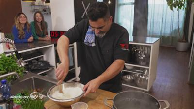Abenteuer Leben: Challenge für Semi: Käsespätzle in 7 Minuten
