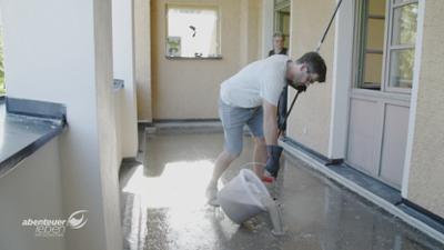 Abenteuer Leben: Trendboden selbst machen? Kunstharz im Wohnzimmer