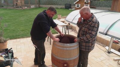 Abenteuer Leben: Fass-Dusche und Fass-Stehbiertisch DIY in nur vier Tagen?