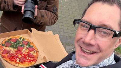 Achtung Kontrolle: Thema u. a.: An der längsten Theke der Welt - Mirko Reeh in Düsseldorf