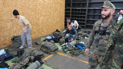 Achtung Kontrolle: Thema u.a.: Stillgestanden! Die Ausbilder der Bundeswehr Tag 1