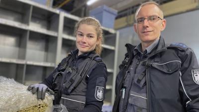 Achtung Kontrolle: Thema u.a.: Drogenfund bei Zoll Großkontrolle