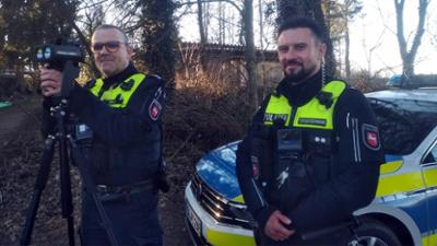 Achtung Kontrolle: Thema u.a.: Polizei Bremervörde: Temposünder, Ausreden – und ein Notfall Achtung Kontrolle: Thema u.a.: Polizei Bremervörde: Temposünder, Ausreden – und ein Notfall