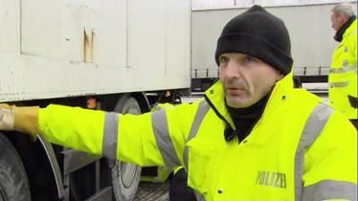 Achtung Kontrolle: Staffel 2016 Folge 17 Sonnentage - Bikerzeit